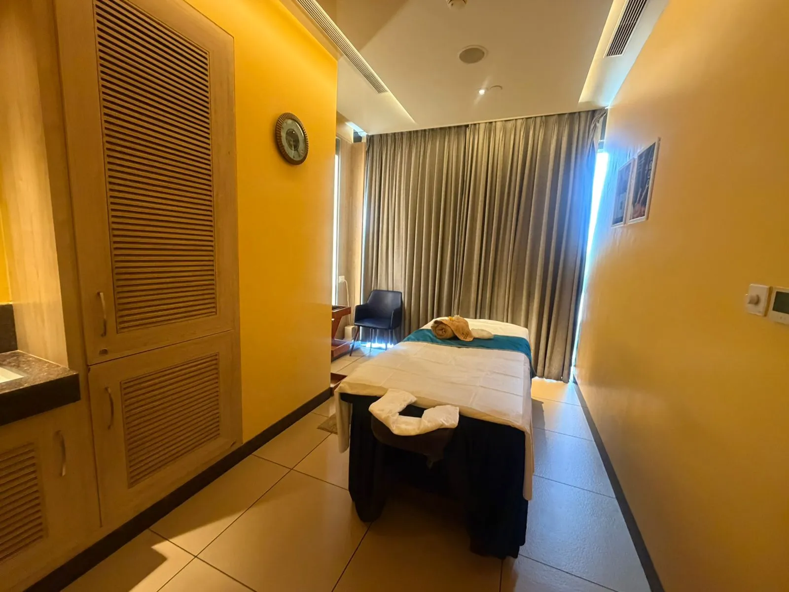 Meghavi Wellness Spa | Holiday Inn Hotel